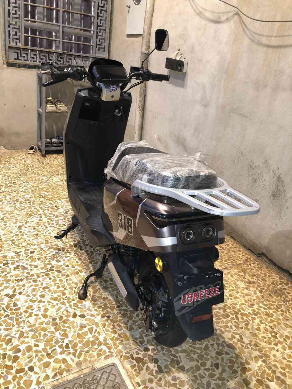 السلام عليكم للبيع درجة شحن نوع 318
لموديل 2025 حديث  نضافه فول بطاريات شرط 6 دبل ملف 2000 أشاير لايت هورن كلو شغال مابيه اي عطل بك رجوع R  مطور نضافه فول 4نمر سرعه 99 حقيقي 70الى 80  مكاني موصل جانب الايسر السعر 550


**إذا كنت صاحب هذا الإعلان وتريد حذفه لأي سبب، رجاءا أرسل رسالة إلى الدعم الفني**