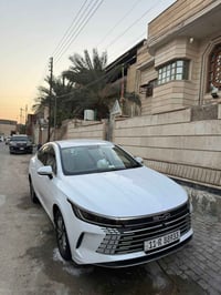 بي واي دي دستروير 2025 معروفه مواصفاته  رقم بغداد مميز باسمي  ماشيه 13...