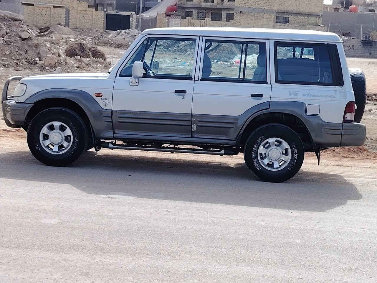 سلام عليكم سياره كالوبر للبيع مكفولة كفاله عامه موديل2004 كير اتوماتيك وسعر 70 والعنوان بابل الحمزه الغربي وهذا رقم لتواصل *********** ***********
