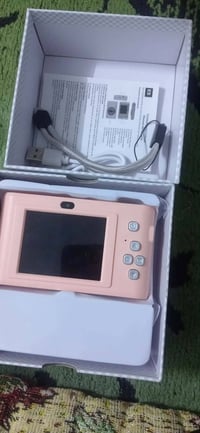 كامره للبيع مستخدمه ساعه  المراسله الصفحه الاتصال عل رقم ٠٧٧٣١٢٥٠١١٤