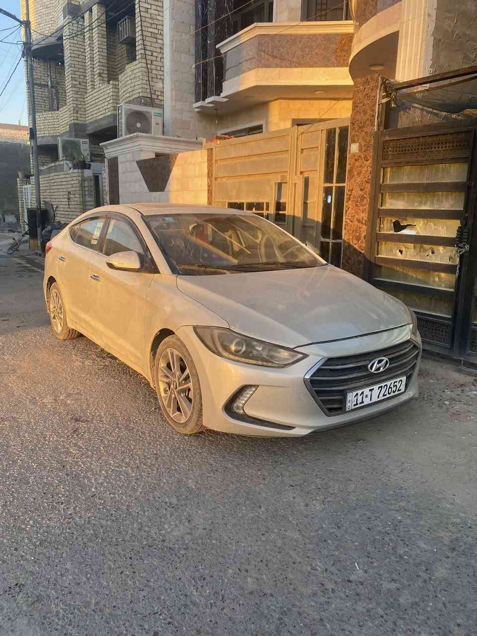 النترا 2017
محرك 2000دوش
فول عده البصمه
جاهزه من كلشي محرك كبر تبريد 
بيها جراد قماره وصندوك
وارد خليجي
سنويه جديده باسمي
بغداد (زعفرانيه) 
تفاصيل موضحه بالسونار
السعر 100وبيها مجال بسيط للشراي
***********
