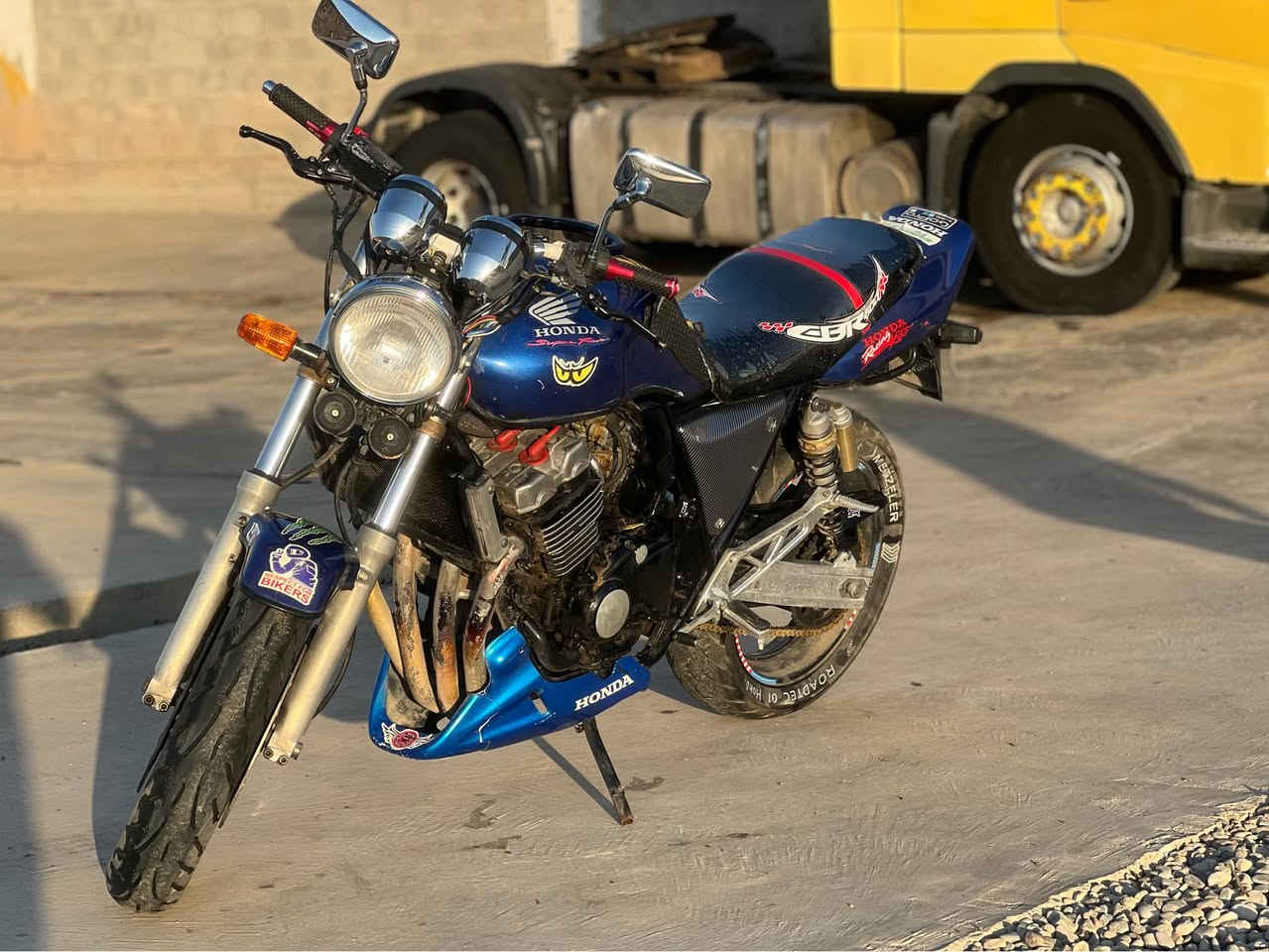 ***********
ماتۆر سب ٤٠٠ ماکینە نەکراوە
گێرو مەکینە بەشەرت 
دوکەڵو بوخاری نیە 
هەموو گیانی بە شەرت شمشمل, السليمانية
