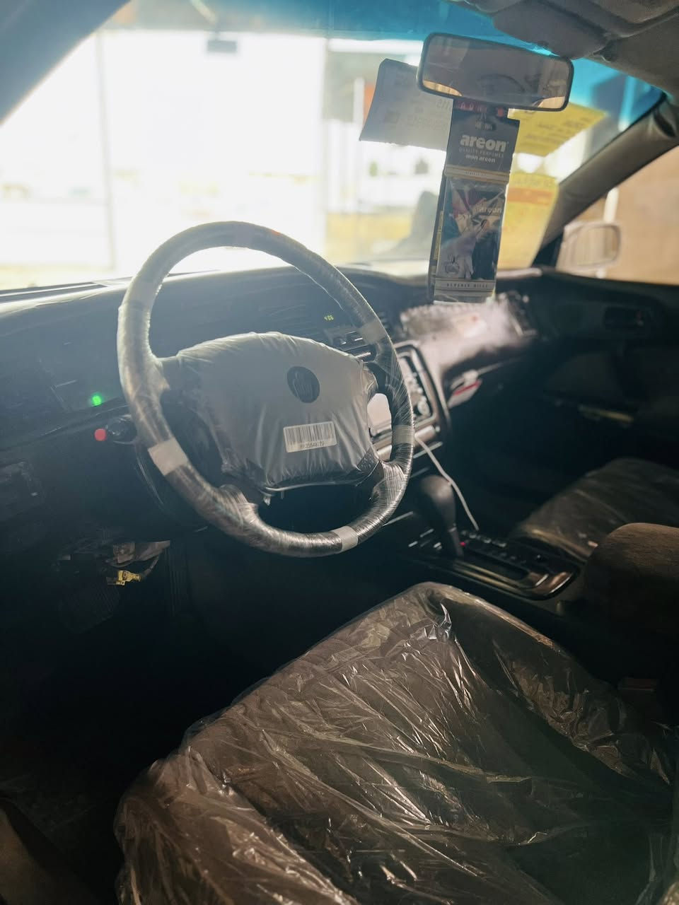 بطه موديل 1992 سياره جاهزه مكينه كير تخم تاير سياره حلوه ونضيفه بيه مكانت صبغ السعر 38 وبيه مجال مكاني بغداد 
***********
