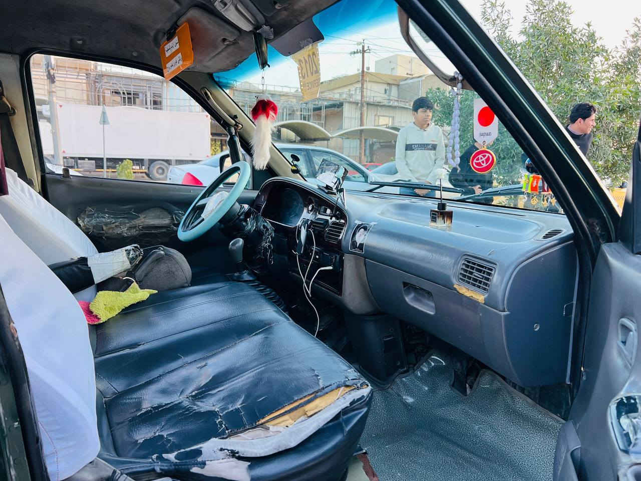 .السلام عليكم بريجو مديل99للبيع  رقم ذي قار باقي بس ستلام لوحات انكليزي شواصي ثنين عوزه تعمير وثنين بلاديات. السعر 60 وبيه مجال قليل مكاني النجف ناحيه عباسيه.. ***********
