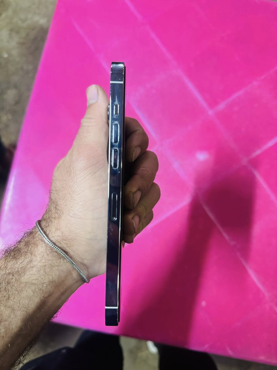 للبيع ايفون14 ممفتوح جهاز نضيف الون ابيض طافي السعر خاص ذاكره 128  البطاريه 87 مكاني كوفه فقط بيع ماراوس ***********
