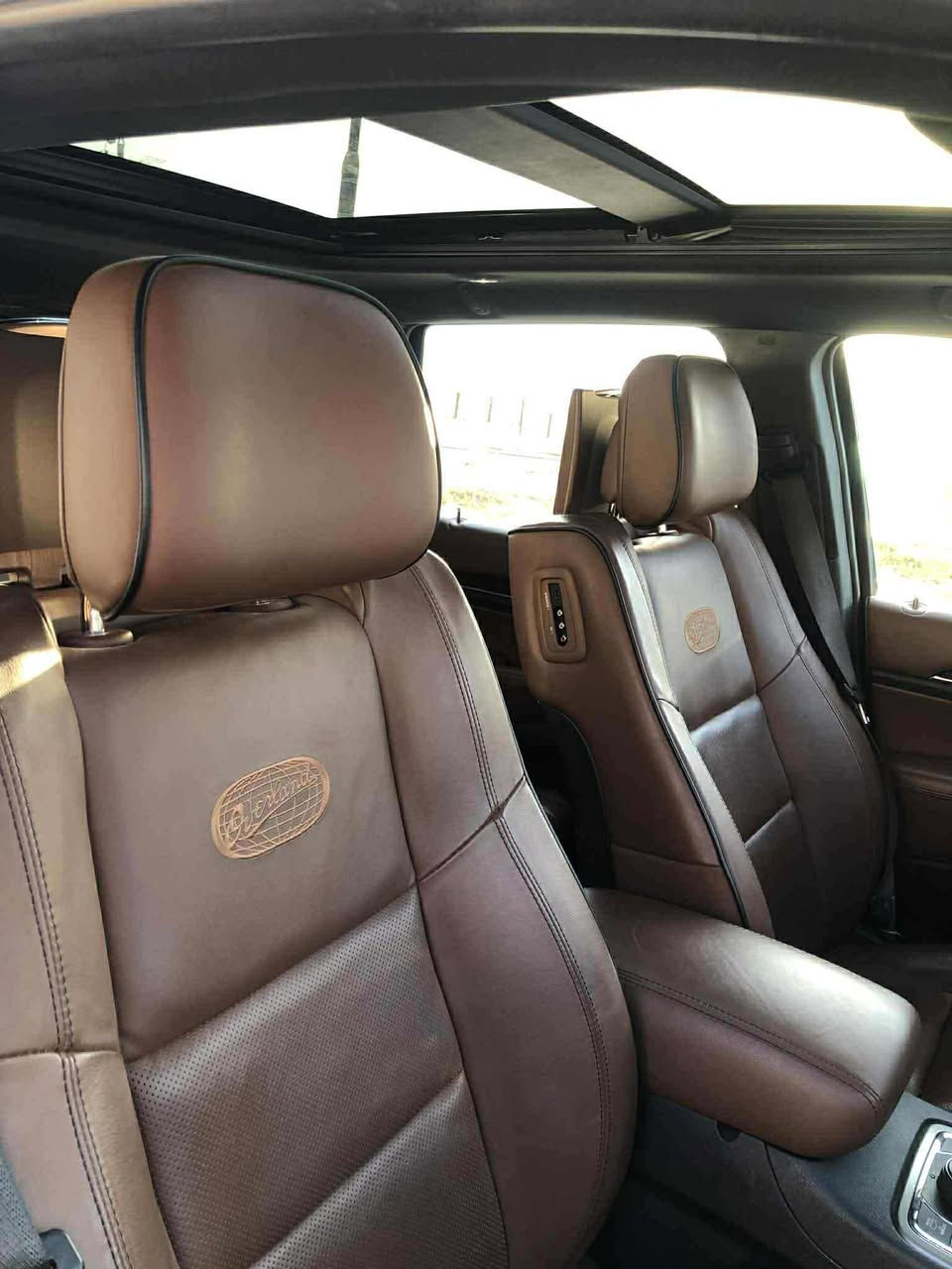 جيب شيروكي اوفرلاند
موديل ٢٠٢٠
السيارة رقم السليمانية باسمي 
بدون صبغ
تبديل باب السائق 
عداد المسافة ٤٧ الف ميل
تشغيل عن بعد
صندوق كهربائي
سقف بانوراما قطعتين
داخل لون مش مشي المرغوب
مانع انحدار 
كشنات اثنين كهرباء
رادارات جانبية
نظام تزحلق فورويل
و كثير مواصفات اخرى
مكان السيارة: قضاء دربنديخان 
الاتصال بالرقم:***********
 انتهاء السنوية ٢٠٣٠
مكلف بالنشر 🙏🏻🙏🏻🙏🏻🙏🏻
السعر عن طريق رقم الهاتف ☝️☝️ فقط
