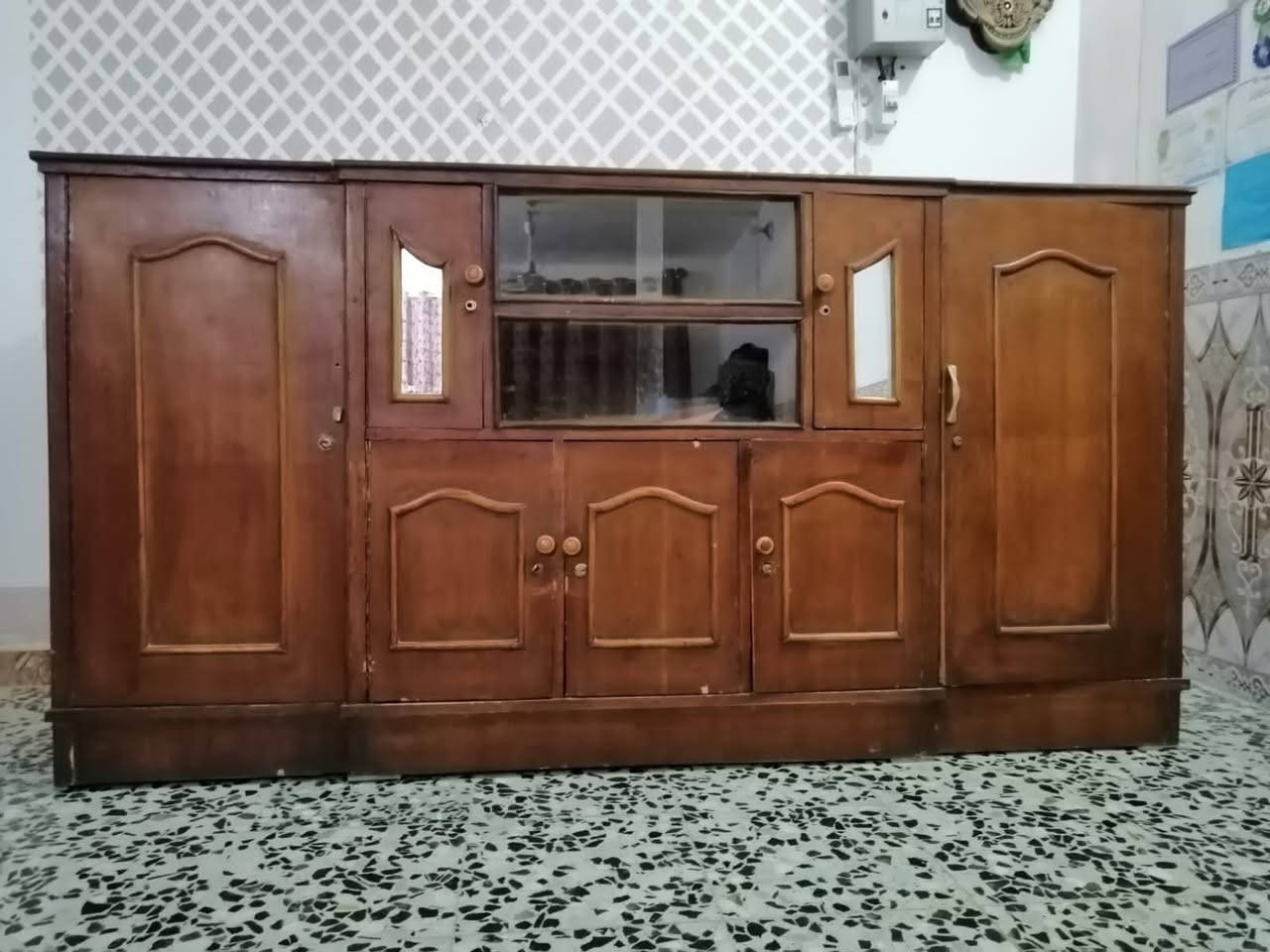 السلام عليكم
بوفية للبيع طول 2،5 العنوان الديوانية الدغارة


**إذا كنت صاحب هذا الإعلان وتريد حذفه لأي سبب، رجاءا أرسل رسالة إلى الدعم الفني**