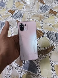 شاومي 11 لايت 5G • ١٢٨/٨ • كاميرا امامية معطلة