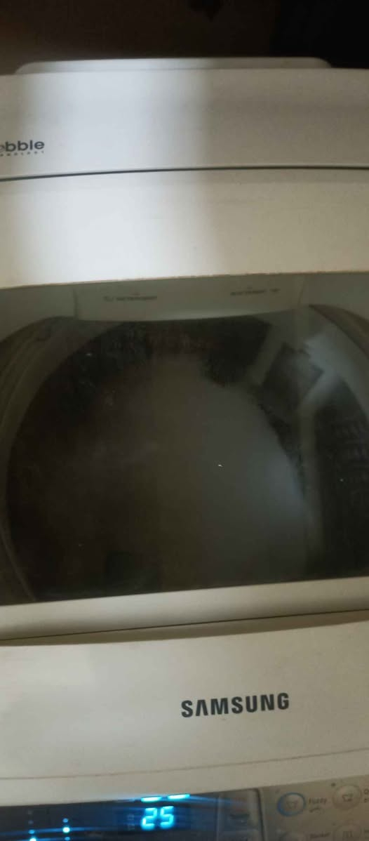 غساله سامسونك 12 كيلو فول اوتوماتيك 
نظافه ممتازه جدا ما بيه اي عطل بلاديه وشغاله سعر 200 الف رقم الواتساب *********** بغداد, العراق
