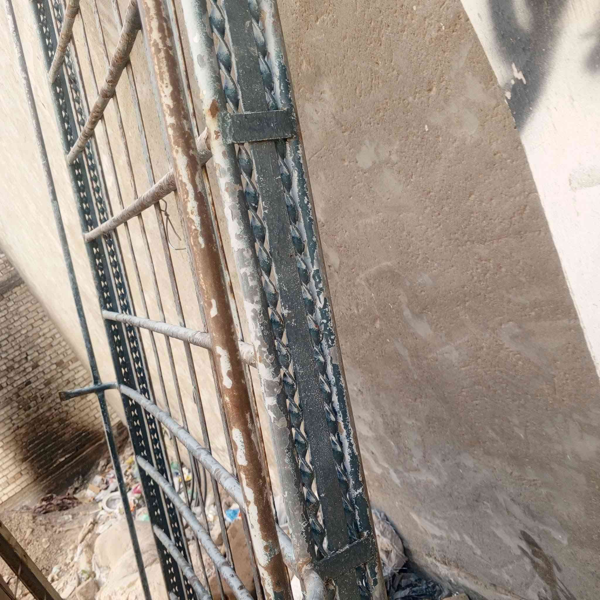 للبيع سعر 65 وبيها مجال
مكان بغداد غزاليه


**إذا كنت صاحب هذا الإعلان وتريد حذفه لأي سبب، رجاءا أرسل رسالة إلى الدعم الفني**