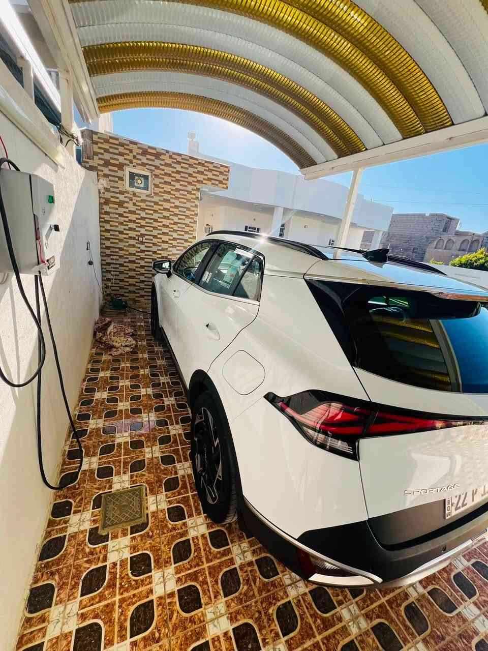سياره فول  مواصفات   جي تي لاين
◉  المحرك: 2000 دوش  (المرغوب)

▪️ الموديل:2024

▪️ اللون: أبيض 

▪️ المسافة المقطوعة: 49 

▪️ رقم اربيل الجديد باسمي 

✨ التفاصيل والمواصفات الكاملة:

◉ فول مواصفات 1/1 مواصفاتً ال جي تي لاين 

◉ بانوراما 

◉ كشنات جلد

◉ الترحيب عند الاقتراب من السيارة

◉ مقاعد أمامية تبريد

◉ مقاعد أمامية تدفئة

◉ ستيرن تدفئة

◉ گير رياضي شفتات خلف الستيرن 

◉ رادار جانبي بالمرايا مع تحذير صوتي

◉ نظام استشعار الحركة عند فتح الأبواب

◉ الشاشة مجهزة باللغة العربية

◉ حساسات أمامية وخلفية 360°

◉ مقاعد أمامية كهربائية

◉ صندوق خلفي كهربائي

◉ تحكم كامل بالستيرن

◉ مرايا شفط

◉ كاميرا خلفية متعددة الزوايا

أنظمة قيادة متعددة 

Normal

Sport

Sport plus 

Individual 

◉ بصمتان وكالة  وبيها تبديل دهن مجاني من شركه اكدال 

◉ مداخل Type-C و US

سعرها 218 وبيها مجال بسيط 

*********** مكانها الرمادي
