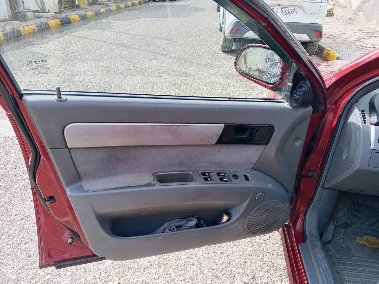 سلام عليكم 
فورنزا 2007 للبيع السيارة جاهزة عوزه فقط دبلات خلفية تبريد تدفئة الكهربائيات كله شغالات مشروع وطني مكينة قبل 5 اشهر شاديه السيارة خير من الله عنوانه واسط كوت مركز المدينه سعره 58 وبيه مجال حك الجيه للاستفسار 
***********
