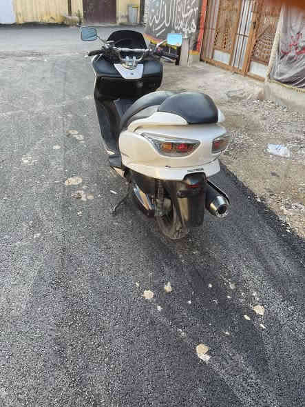 للبيع فورزة ٨/٠ وضع شركة مكينة وكير شرط الدراجة لغيت الماطور مال الكير (عمية) شلعة ومعدل تجي تفحص وتشوف مكاني ديالى قريب على غالبية السعر مليون و٣٠٠ رقم التلفون ***********
