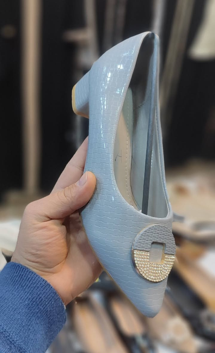 تنزيلات 5 الف 💥مجمع المصطفى 💥
القياسات 37 38 39 40 41 

عنوان شارع المصرف 🫷 مقابل مجمع باوان 🫸 

يوجد خدمة التوصيل 🛵
@الجميع


**إذا كنت صاحب هذا الإعلان وتريد حذفه لأي سبب، رجاءا أرسل رسالة إلى الدعم الفني**