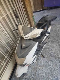 دراجه شحن سرعه 65 شغاله باتري نص عمر  سعر 450 الف  بغداد شارع صناعه  0...