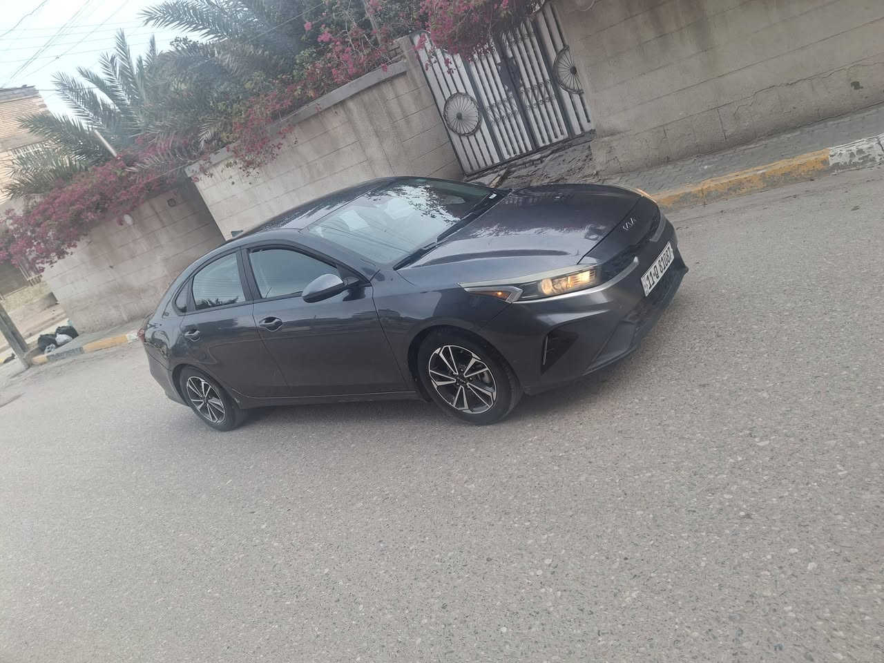 ياالله سلام عليكم لببيع او مراوس كيه فورتي مديل 2023 حره تحويل رقم بغداد حادث بس بنيد مكينه 2000 سياره جديده ماشيه 55 سياره تخم تاير مكينه كير حداد جاهزه ربع ماذب عليه مكان سياره البصره المدينه السعر 133 وبيه مجال حك جيه ***********
