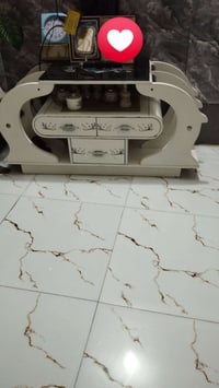 ميز • نظيف • بلازمه