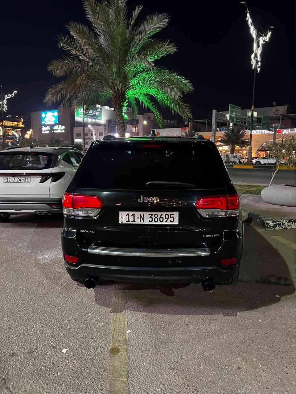 جيب كراند شيروكي 2014  لمتدد شاشه جبيره  فتحه دبل صالنصه اربع كشنات تدفئه كشنات اماميه كهرباىيه مواصفات اللمتدد معروفه بعد نضيفه كلش ماشيه 108 كيلو وقابل للزياده السياره جاهزه من كلشي بيه باب خلفي عكس السايق صبغ  وتكحيل بخشم الجاملغ جهه السايق مكينه كير خير من لله *********** كربلاء, العراق
