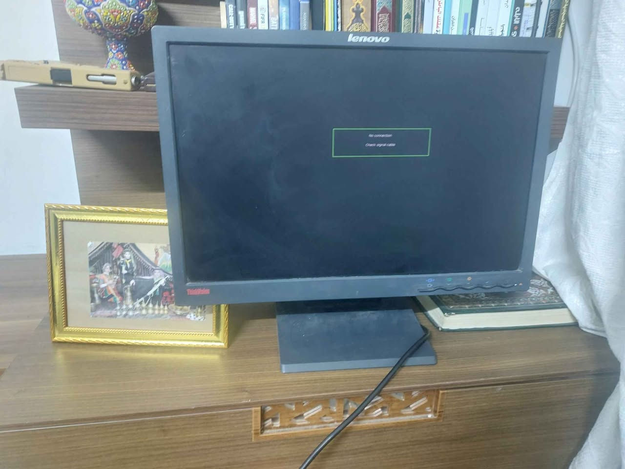 🖥️ شاشة Lenovo ThinkVision الأصلية – 19 إنش 🖥️
✨ مثالية للحواسيب المكتبية ولعرض كاميرات المراقبة (DVR/NVR) ✨
المواصفات:
✅ ماركة: Lenovo – صناعة متينة
✅ الحجم: 19 إنش Widescreen
✅ تردد: 60Hz (60 فريم)
✅ المنافذ: VGA & DVI
✅ الاستخدام: ممتازة للحواسيب المكتبية وللكامرات
الموقع: أربيل – شارع 100، خلف تودي
السعر: خاص (للجادين)
📞 للاستفسار والشراء: *********** أربيل, العراق
