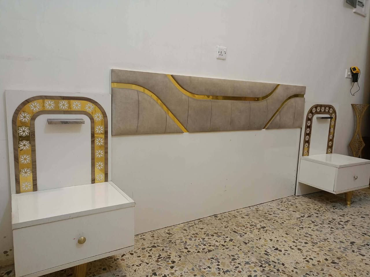 غرفة تركي 🇹🇷 مستخدام 5قطع  ✨✨
نضافه 90 💯
ابواب  💖
السعر 450 💖💸
مع شد🪛 ونقل 🚚  مجاني  داخل بغداد  محافظات بكروه


**إذا كنت صاحب هذا الإعلان وتريد حذفه لأي سبب، رجاءا أرسل رسالة إلى الدعم الفني**