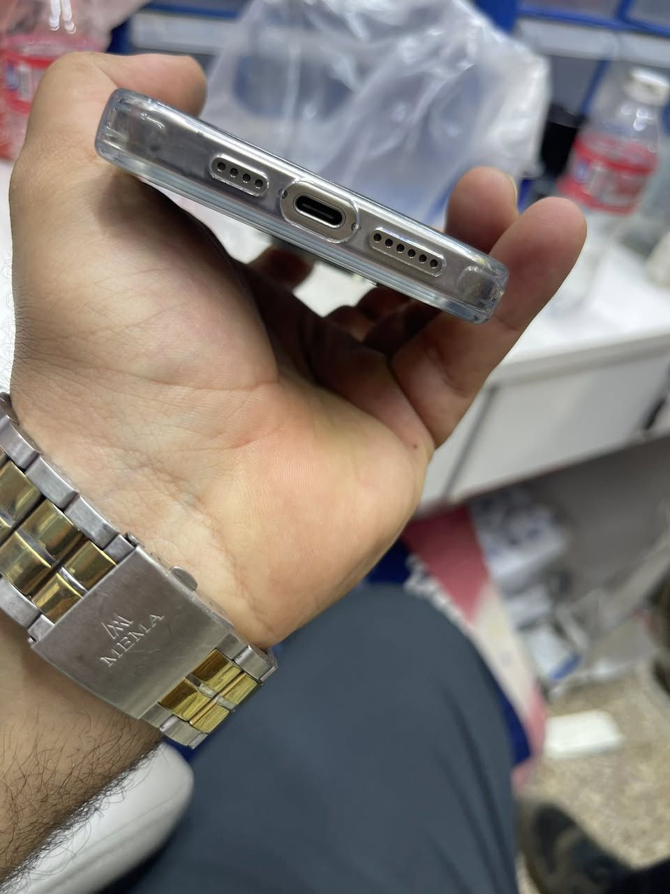 ايفون 15 برو ماكس شرق اوسط دبل شريحه 
جهاز نضيف ع ايدي ذاكره 256
بطاريه 89 ومكفول من الشخط والتبديل جهاز بعده لوكك
مكانه الدوره الصحه ب مليون و75 قفل ***********
