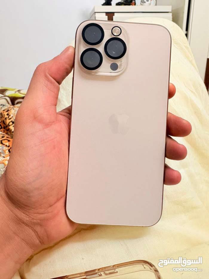 جهاز ايفون 16 برو ماكس مكفول  من كلشي من الشخط والخدش والتصليح بعدة داخل الضمان بطارية اليوم صارت 97 الجهاز جديد بمعنى الكلمة  ذاكرة 256 تواصل واتساب ***********
