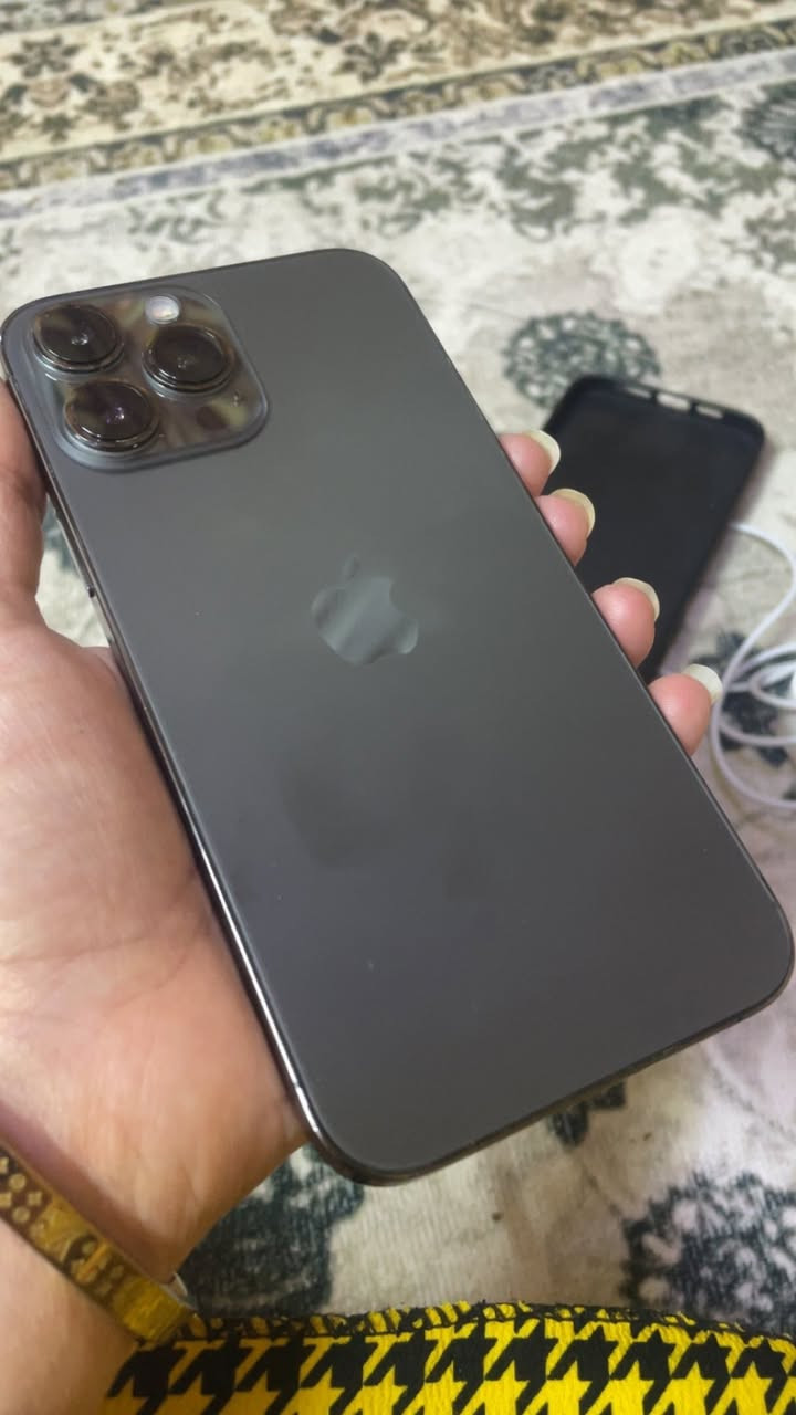 13برو ماكس مبدل شاشه ذاكره 256بطاريه 86فيس  ايدي شغال ***********سعر 525
