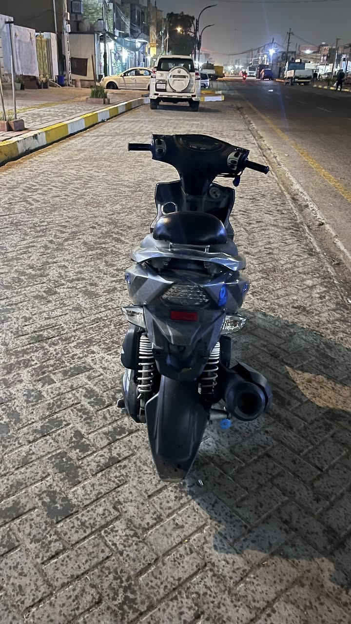 سلام عليكم دراجه جي تي ار دراجه نضيفه بس بيهة مراوح مال جويتر مكينه ما مفتوحه لا نضوح لا تبخير السعر 950وبيهة مجال بسيط العنوان بغداد مدينه لصدر لستفسار ‭٠٧٧٦ ٥٦٤ ٧٨٨٤‬
