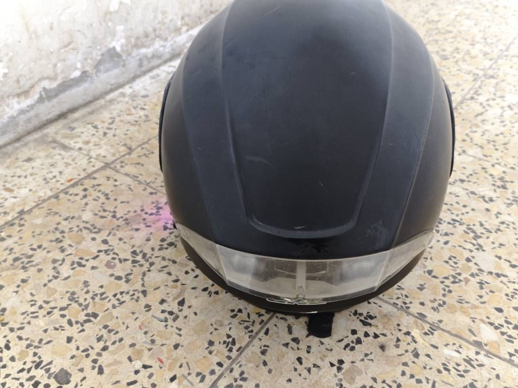 خوذة للبيع x1 تجي وساعة سماعة بلوتوث سعر 75 
مكاني بغداد الغزالية *********** نضيفة كلشي ما بيهة بغداد, العراق
