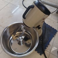 عجانه للبيع السعر 300ممستعمله واتساب 07732101747