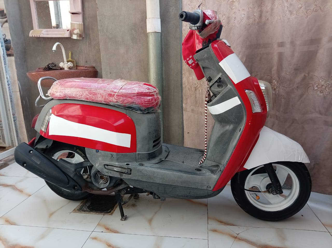 السلام عليكم ورحمه الله ماكس بليس للبيع النجف  دراجه مكفوله كفاله عامه من الصبغ شاصي من كلبه من كسر شاصي من مكينه تشلع الكاع شلع سرعه ومعدل بريك وره جديد دسك كدام شغال تفحص وين ما تريد بيها باتري تعبان ميشغلها تشد باتري وتفحص اذا ما اشتغلت تأخذها وتروح الدراجه كابريته اريدها 750بيها مجال قليل  اكاتبك واني مسؤول عن السرقه رقم الهاتف بي واتساب ***********ولشراي بي خير ويدلل
