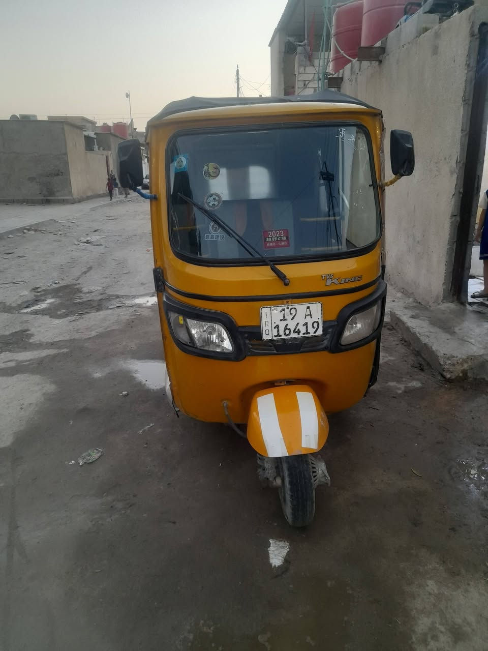 خمسه ونص بيها مجال رقم سنويه *********** هزه داخله مكينه لا تنقيص ولا تبخير كهرباء كلشي شغال شاشه وراديو بلادي شغال مديل ٢٠ شهر ١١ لشراي يتصل بياعه شرايه لاتجون لعبت روحي منكم لن تكسرون بحلال الناس والله مايقبل ولاتبخسو الناس اشيائهم هاذ كلام الله لن الف واحد يتصل يدور طكه نازل والله يحفض الجميع
