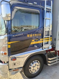 هينو • ٦٫٢٥م • تانك ٢٠٠ل