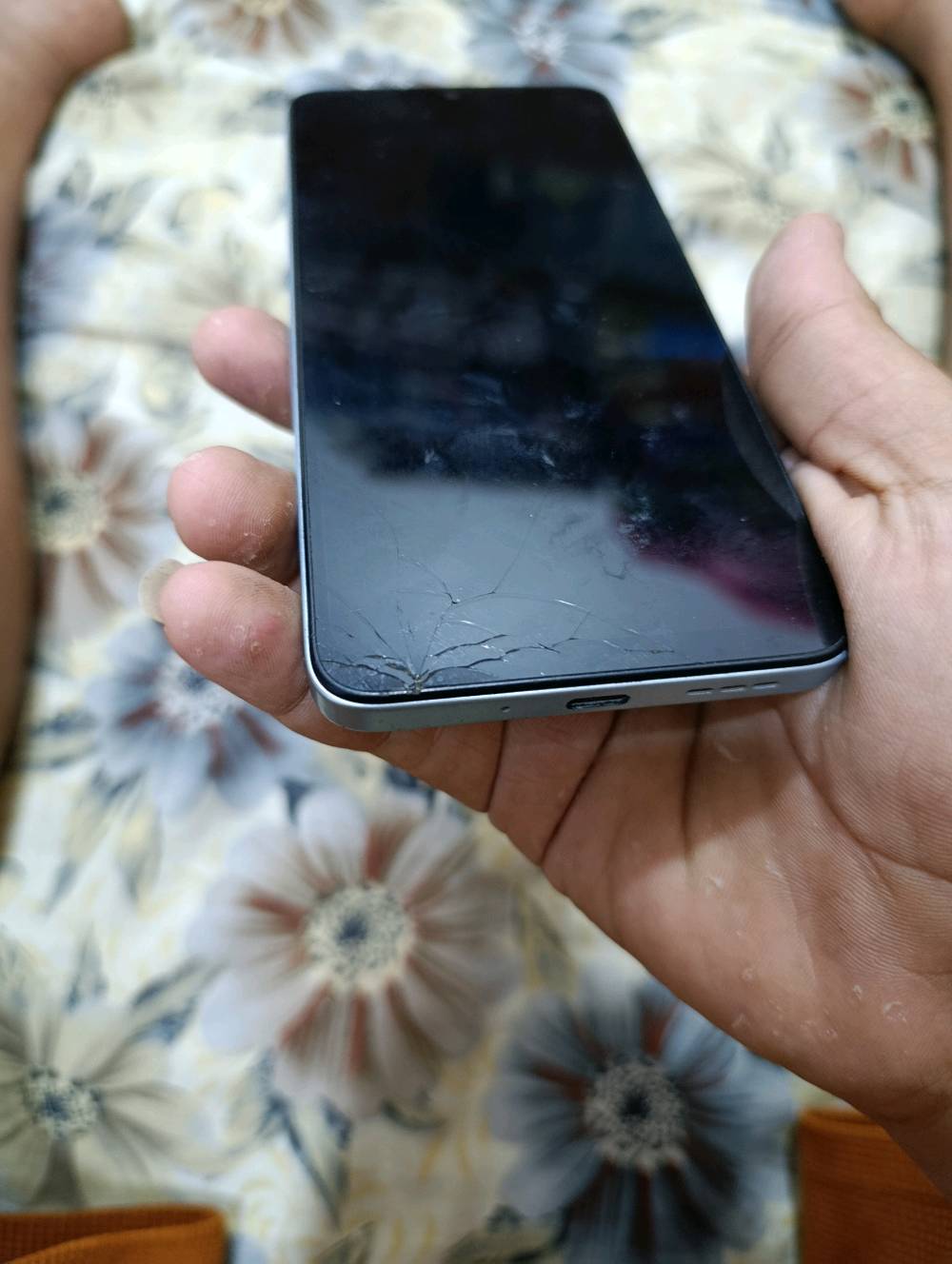 موبايل ريدمي 13سي مفطوره الشاشه الرئيسيه ممأثرة ابد مكاني ديالى بعقوبة الوثبة 