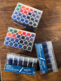 اقلام صبورة • مكتبة الفرات • مقابيل شارع المجمعات