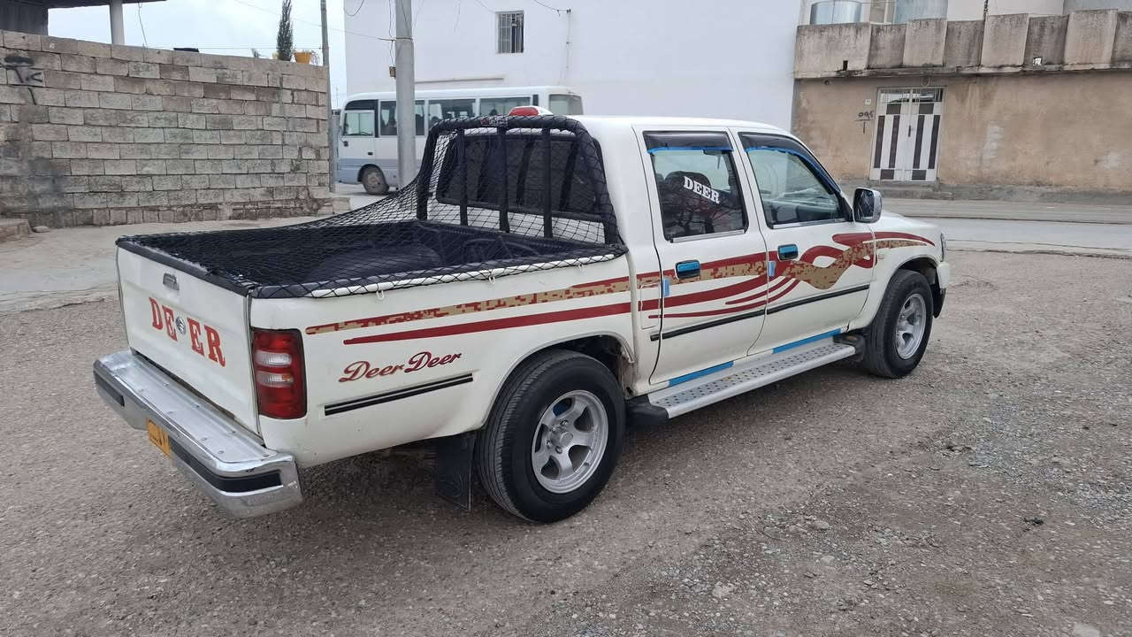 سڵاو هاوڕێیان 
پیکاب دێر ،، 
مۆدێل 2006 ،،،
کۆدی ئاسایشی و مەنەفێستی ئەسڵی لەگەڵە 
مەکینە بەخاخ ئەمڕۆ پێنج ڕۆژە مەکینەیەکی لۆکی بۆ بەستراوە ،، 
گێڕ ، مەکینە ، تەقە و ڕەقە کارەبایی  بەشەرتی 100 فیتەر ،،، بە دوای مەسرەفە مەگەڕێ  هەزار دینار مەسروفی نییە دەعامی بۆ دەعامی بەشەرتی فیتەر ،،،،
نــــــــرخ ( 41 ) گەڵا مەجالێ برایانە 
*********** ....***********
