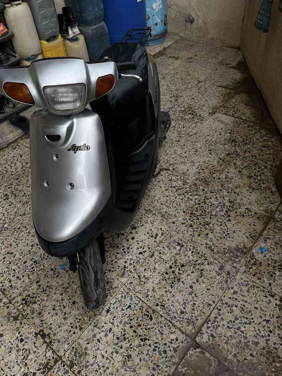 ماطور كله شرط بس قبغ مفتوح. ناقصه باتري. السعر ٣٢٥بي مجال قليل. ***********كيجات لايت اشاير كله شغال صوت اكسن مابي.
