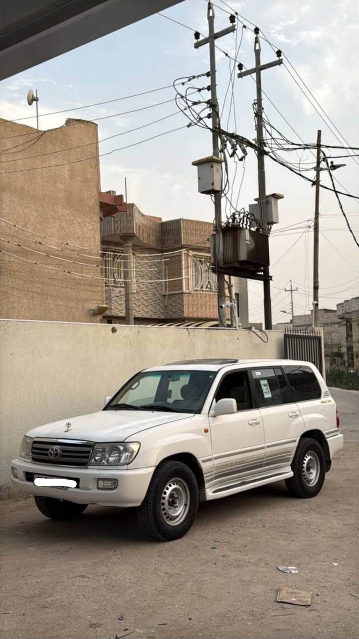 للبيع تويوتا لاند كروز GXR موديل 2004🚗
موديل: 2004

الفئة: GXR

محرك 6 سلندر 4.5 لتر بنزين

قير أوتوماتيك

دبل ثقيل وخفيف

دفلوك

فتحة سقف

ثلاجة

مكيف 3 قطع أمامي وخلفي وسط

مرايا كهربائية

زجاج كهربائي

هوك بلادي

داخلية نظيفة

عليها تايرات  اصلي ورنك اصلي

بيها قطعتين صبغ فقط بدون شواصي

ماشيه 225 

رقم اربيل سنويه لل2030 باسمي
مكان سياره البصره 

📞 للتواصل: (***********
