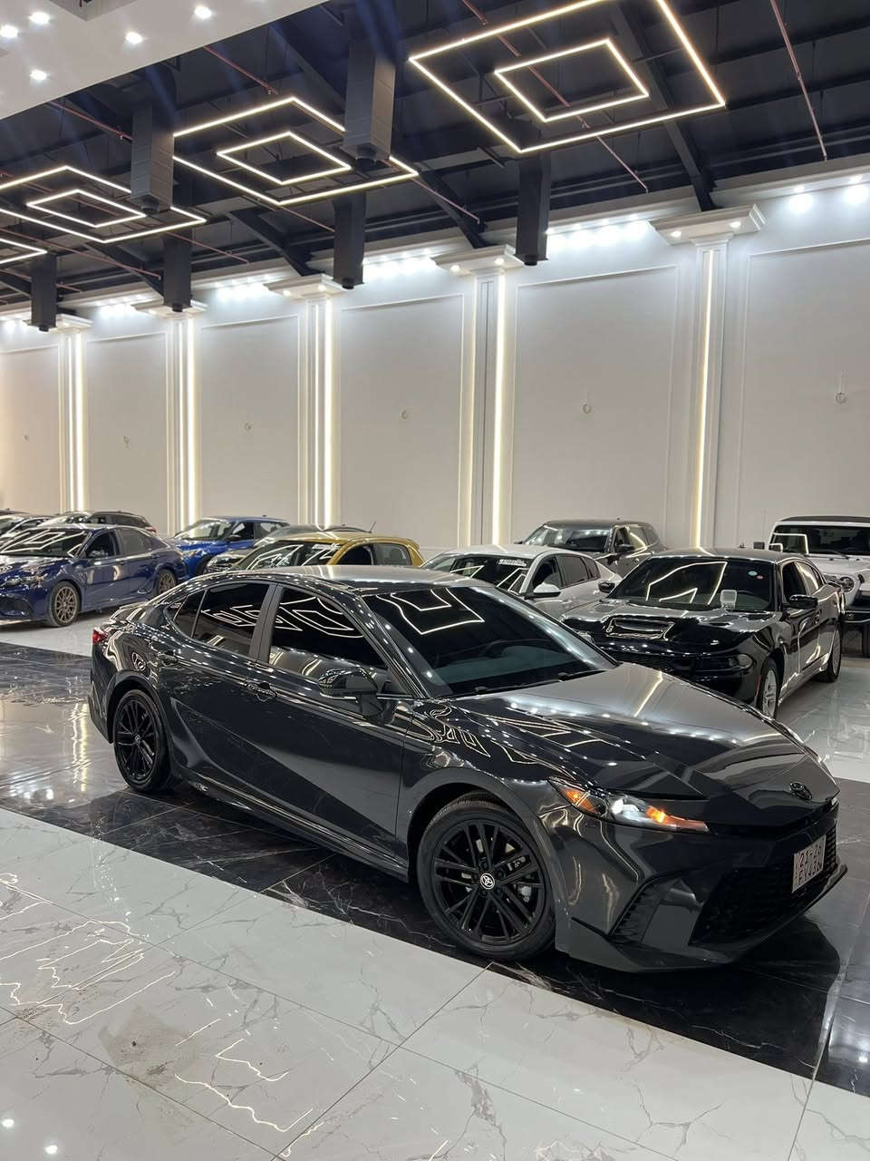 السلام عليكم 
تويوتا كامري  TOYOUTA CAMRY
موديل  2025 HEV
لوون: اسمنتي  
جديدة السياره بدون مصرف 
السعر  : 225$  ورقة ومجال بهه
كاتي تترقم شمالي فقط 
العنوان اربيل 
وارد امريكي مواصفاته SE 
بنزين+ هايبرد  
وايليس شحن
شغال
بصمة
شاشه الكتروني
ماشية ﮼ 386 KM زيرو زيرو 
حادثها :  بابين صبغ   بدون دواخل 
ايرباك سليمة ماعد بردة سستم شركة

 ***********
***********
***********
رقم موبايل واتساب
