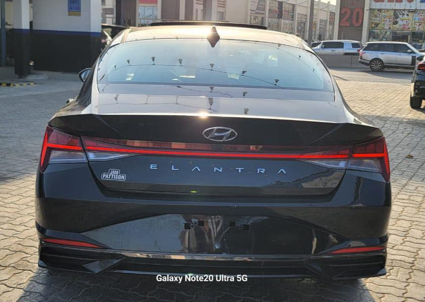 النترا للبيع موديل 2023 سياره بسمي السعر 143 فول موصفات 1على 1 محرك 2000 دوش اتصل على  رقم ***********
