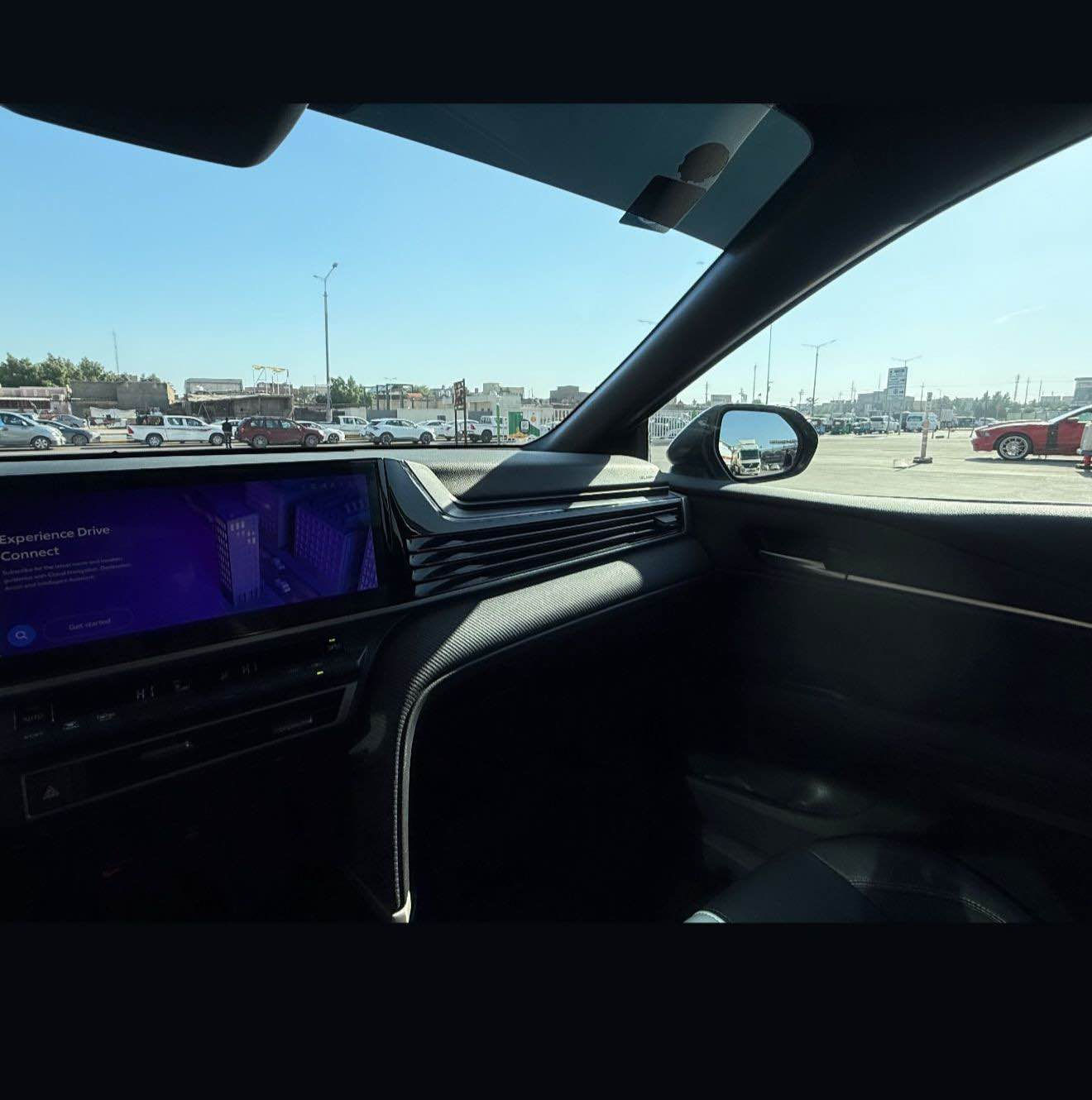 سلام عليكم للبيع تايوتا كامري هايبرد مديل se ples (2025) 
بسمي مجددها ٢٠٢٩ رقم بغداد دولي 
ماشية ٢٠ الف كيلو وليس ميل
السيارة بدون حادث فقط مثل ماموضح بالصورة 
السيارة ليبل واحد اي قطعة مامبدلة بيها 
بدون قطرة صبغ ولا ايرباك 
مواصفات فول واحد على واحد
فتحة 
بصمة
تبريد قطعتين
سايد بريك كهرباء
٥ انظمه قيادة
اوتو هولد 
قيادة الية 
شاشة كبيرة مو صغيرة 
عينة دجتل ٣ اشكال تتغير 
تيبسي شحن
فول تحكم استيرن
تدفئة استيرن
شفتات استيرن
ردار امامي خلفي 
توقف ذاتي
اشاير بالمراية
هيتر مراية جانبية وجام خلفي 
كامره دوارة 
تخم تاير دلوب اصلي 
سبير مانازل وعدتها وكتلوكات بعدهم مسلفنات
سيارة اقتصادية بشكل وسريعة جداً 
وبالعافية على الي ياخذها 
سعر السيارة:💵 ٢٥٥ وبيها مجال للشراي ويدلل
رقم الهاتف : 📱*********** البصرة, العراق
