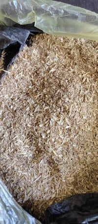 علف خليط حيواني ابقار جاموس اغنام والسعر360 الف واصل للكميات من 5 طن ا...