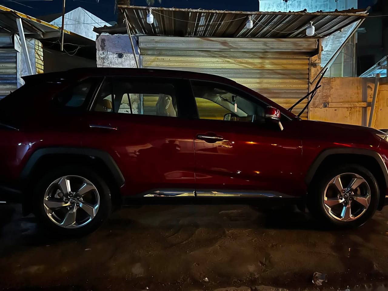 تويوتا راف فور RAV4خليجي 1/1فول اعلى مواصفات بالخليجي وكاله ساز مواصفات كلين تايتل بدون صبغ أو تبديل أو تعديل بارد محرك كير مكفول وما مفتوح سنويه جديد رقم جديد رقم بغداد سياره ربع دينار ما تصرف عليها والسياره باسمي شرط التحويل والوكالة بلاجكتور LED+لايتات امامي خلفي زينون AUTOلايتات ويل كروم حجم كبير سقف بانوراما على طول السقف 4WDفورويل حساس امامي وخلفي بصمه أبواب +تشغيل+تشغيل عن بعد صندوق شفط+كهربائي كشنات جلد لدات داخليه تحكم ستيرن فول+تحديد سرعه تبريد لمس بيانو شاشه اعطال مودات قياده SPORT+ECO+NORMALاو 4جامات كهرباء+مرايا كهرباء+إشاره بالمرايه محرك 2.5ماشيه 76الف كيلو متر موديل 2019وبيها مواصفات بعد هواي ((التواصل والاستفسار ***********
