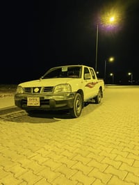 NISSAN pickup 2011 نیسان مۆدێل 2011   دوپارچەی پێشەوەی رەشە   سەنەوی چ...