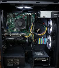 i7 4790 • GTX 1650 4GB • رام 16GB