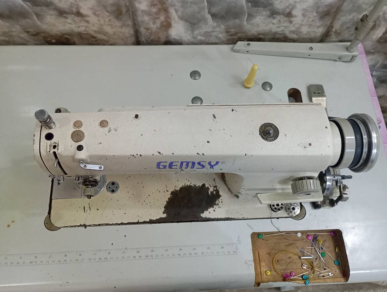 مكينه ماركه جمسي
ملف نحاس 
مكينه درجه اولى 
سعرها ١٧٠
مكاني الجاير حي الزهور 
رقمي ***********
