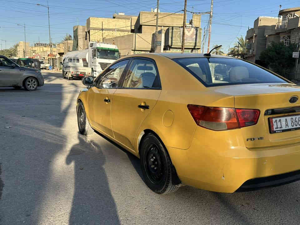 فورتي 2010 وارد امريكي 
رقم بغداد بسمي 
مكينة 2000 دوش 
منضومة غاز 
تخم تاير جديد 
مكان بغداد الكمالية 
رقم المبايل ***********
