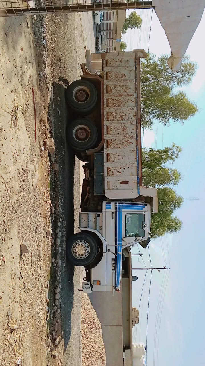 سكانيا 113موديل 1989بدون صبغ مجموعه طخم تايات رقم أربيل دولي سنويه لي 2030بسمي تريد وكاله تريد تحويل حصه كاز مكان سهل نينوى ***********/***********
