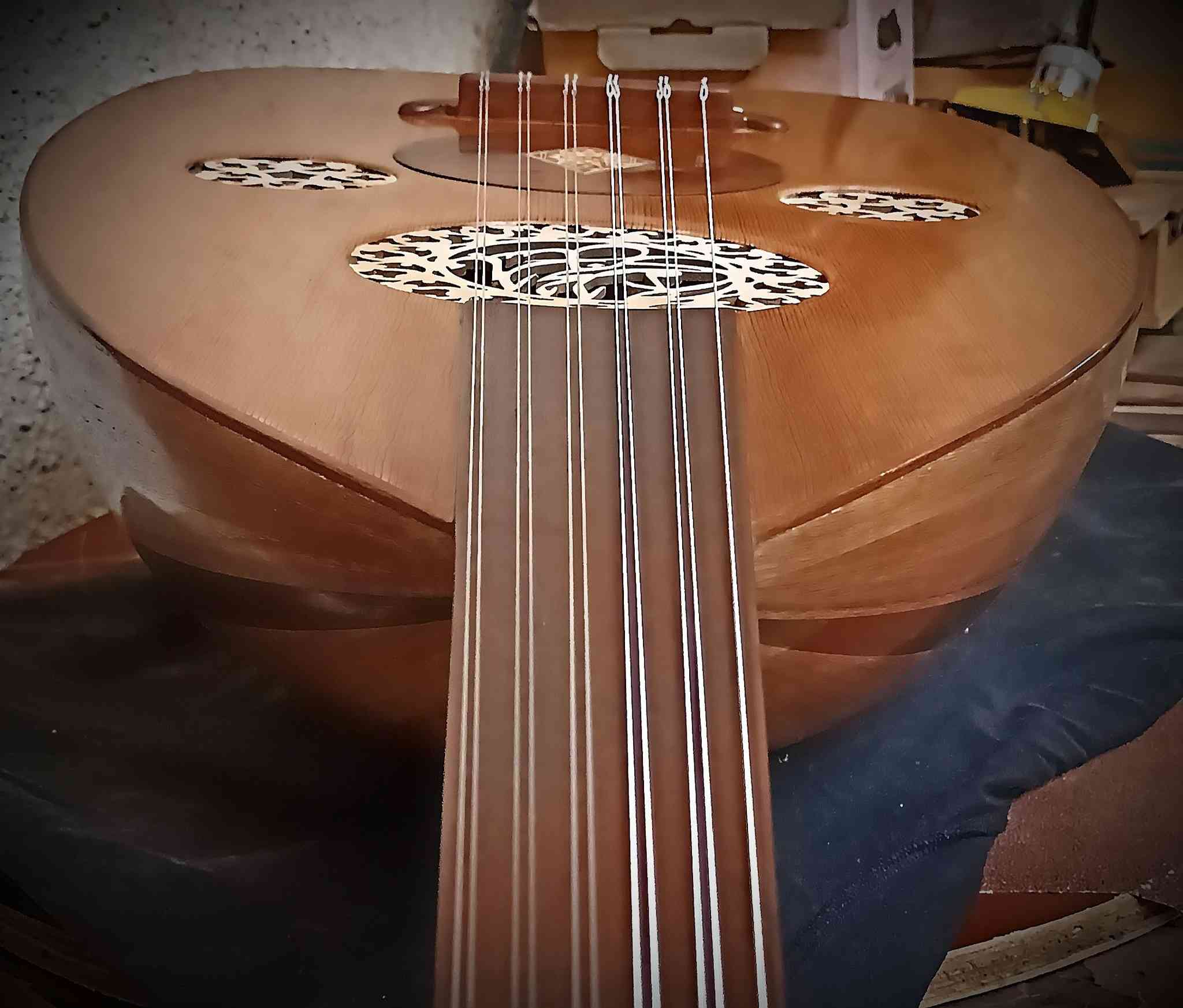 السلام عليكم (( صناعتنا ))
جوز وصندل
 الوجه سبروس معالج
المفاتيح ابنوس 
واتساب//// ***********
مع تحياتي لكم
