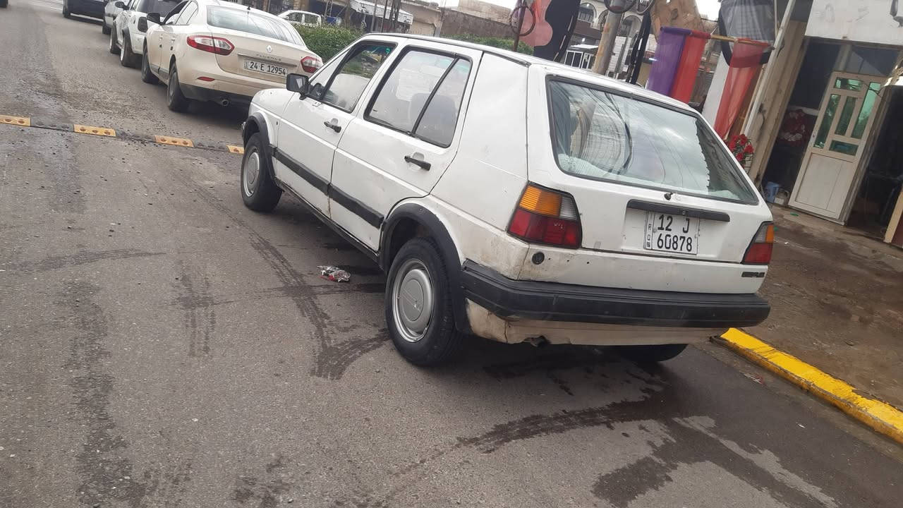 بيع مستعجل بيع مستعجل سعر 25 ورقه وبيها مجال كولف موديل ٩٢ رقم نينوى مسطره بسمي محرك 5 كير  0 8 شرط تحويل كاربون سياره بلادي بدون ضرر بدون صبغ سياره جاهزه ***********
